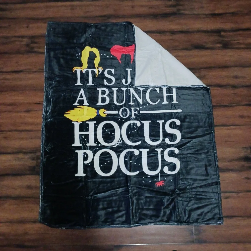 Hocus Pocus Halloween Fleece Throw Blanket 50x40 Black Sanderson Sisters Decor